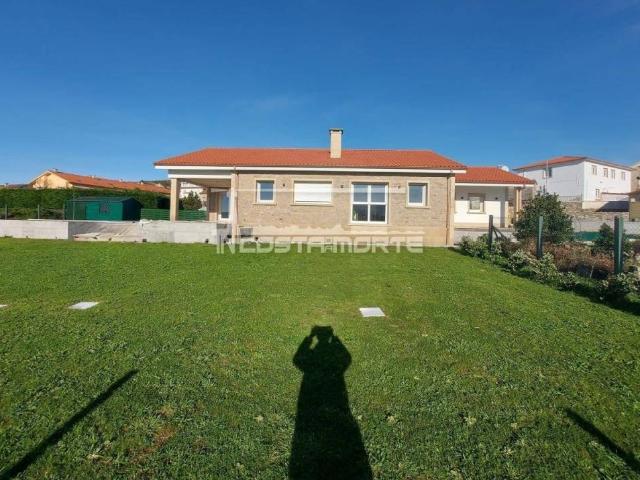 Casa en venta en Muros, Galicia
