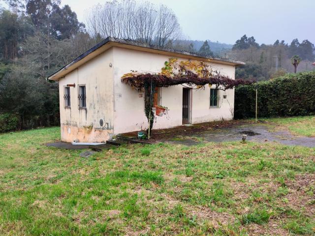 Casa en venta en Paleo, A Coruña