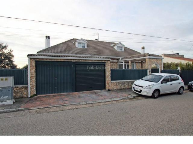 Casa en venta en El Casar, Guadalajara