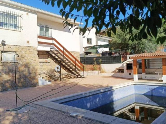 Casa en venta en Casarrubios Del Monte