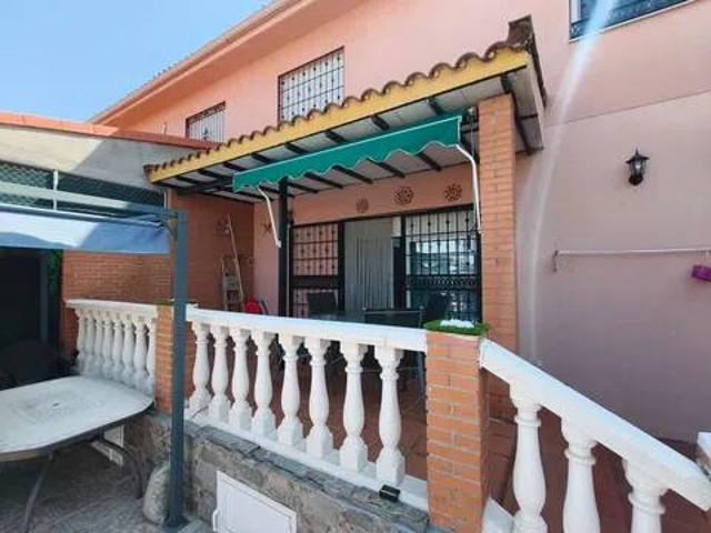 Casa en venta en Casarrubuelos, Madrid
