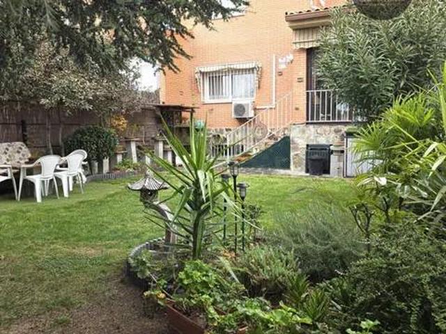 Casa en venta en Casarrubuelos, Madrid
