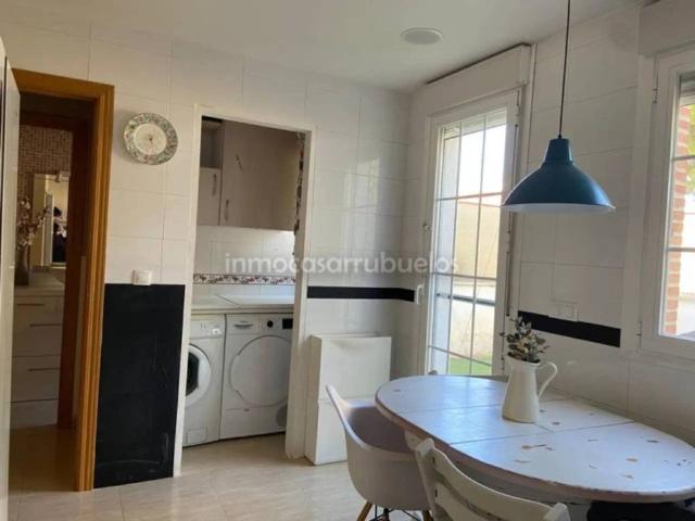 Casa en venta en Casarrubuelos, Madrid