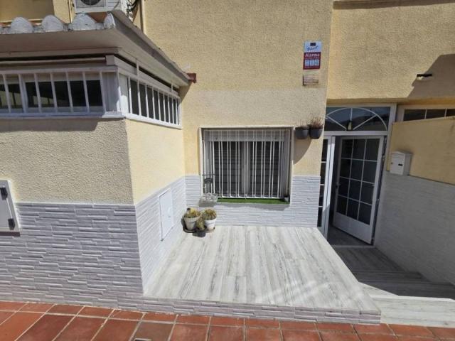 Casa en venta en Casarrubuelos, Madrid