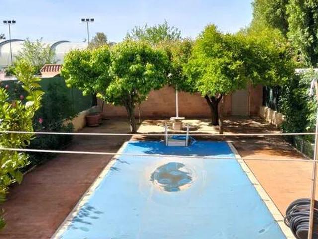 Casa en venta en Casarrubuelos, Madrid