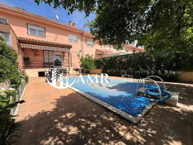 Casa en venta en Casarrubuelos, Madrid