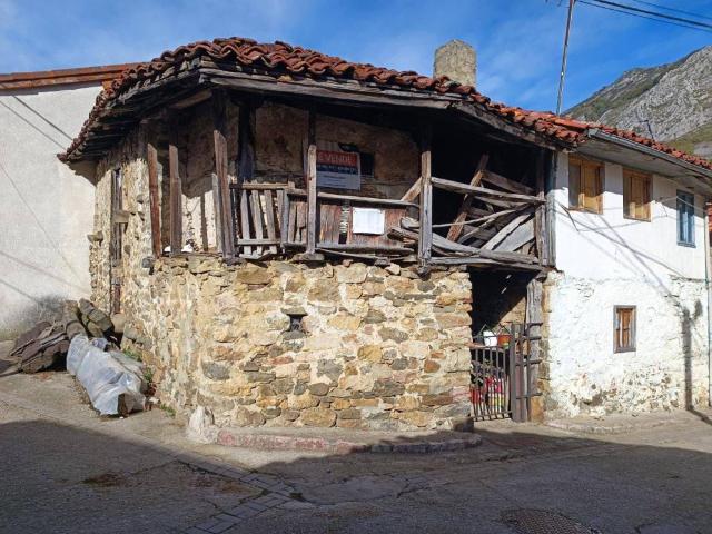 Casa en venta en Bezanes, Caso