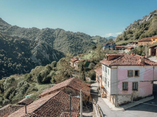 Casa en venta en Caso, Gobezanes