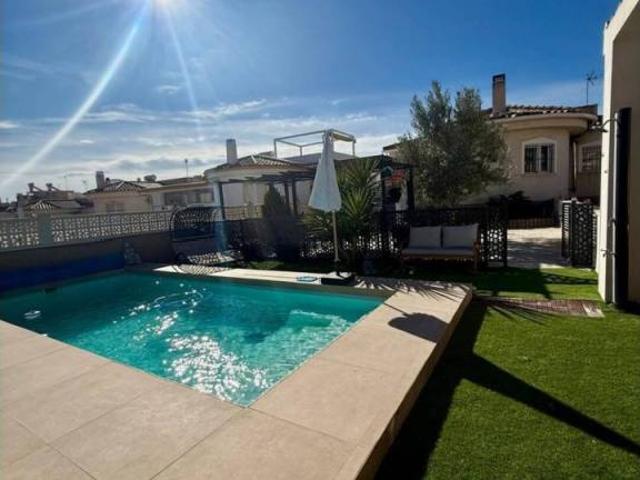 Casa en venta en Castalla, Valencia