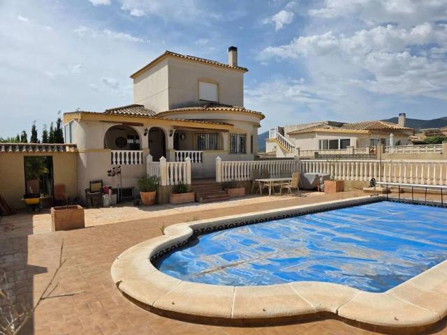 Casa en venta en Castalla, Castalla Internacional