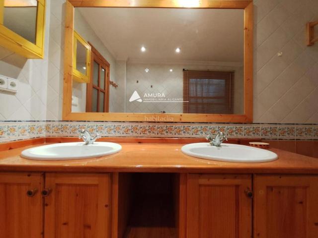 Casa en venta en Castalla, Valencia