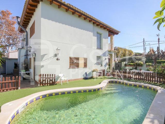 Casa en venta en Mar-i-sol, Baix Llobregat