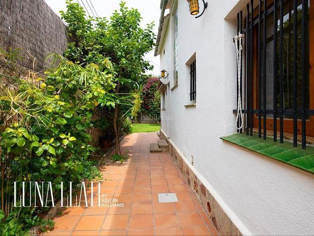 Casa en venta en Castelldefels, Montmar