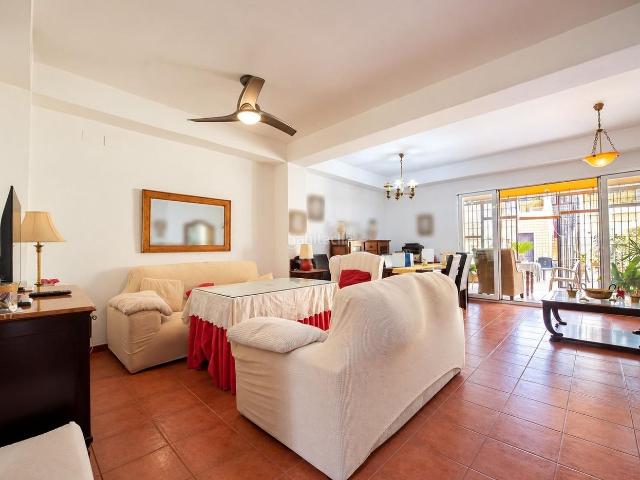 Casa en venta en Castilleja De La Cuesta, Andalucía