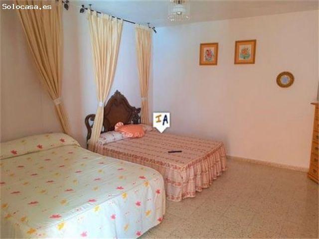 Casa en venta en Castillo De Locubín, Los Chopos