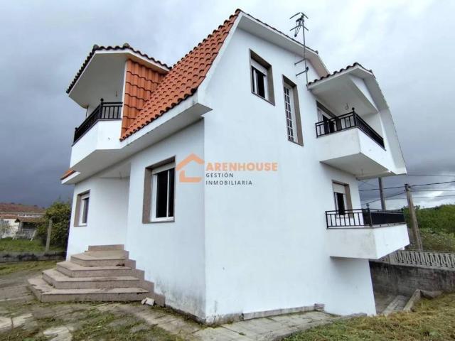 Casa en venta en Castrelo De Miño