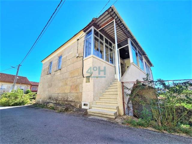 Casa en venta en Cenlle