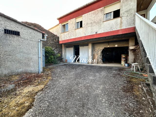 Casa en venta en Castrelo De Miño