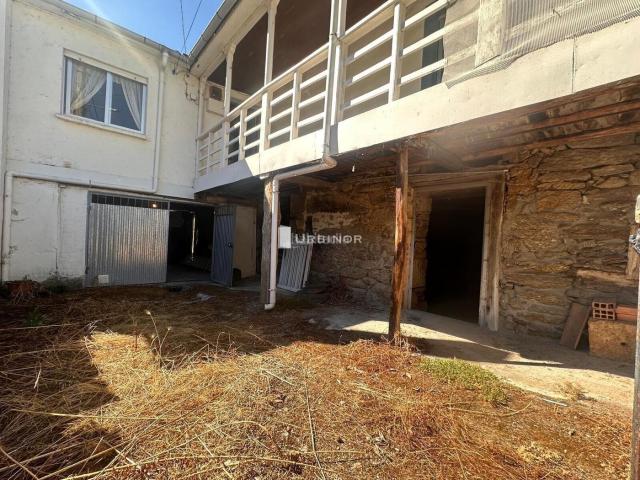 Casa en venta en O Castro de Caldelas, Terra de Caldelas