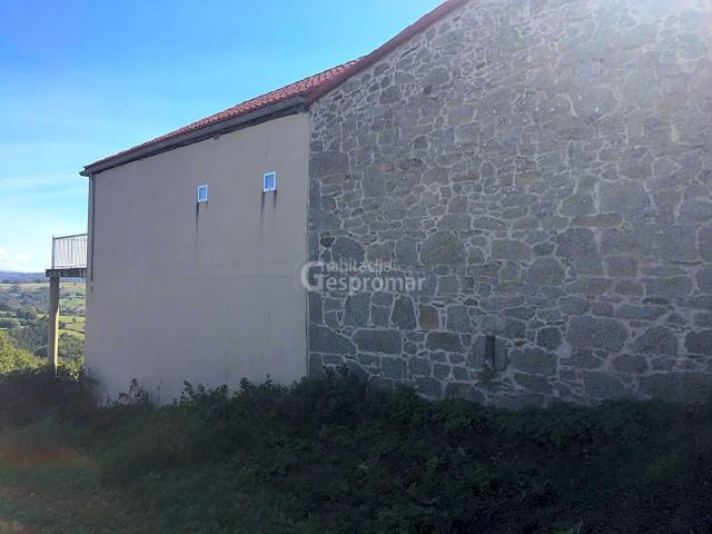 Casa en venta en O Castro de Caldelas, Terra de Caldelas