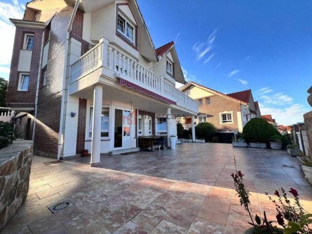 Casa en venta en Castro-urdiales, Cantabria