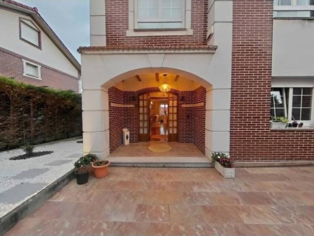 Casa en venta en Castro-urdiales, Cantabria