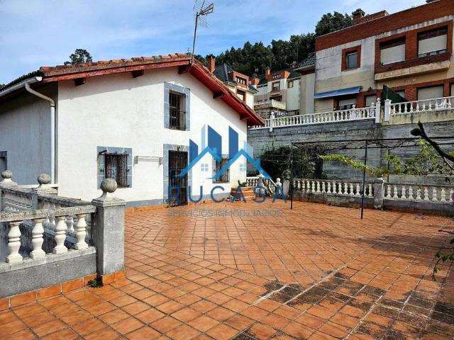 Casa en venta en Castro-urdiales, Cantabria