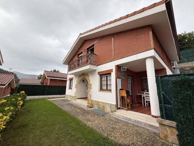 Casa en venta en Castro-urdiales, Cantabria