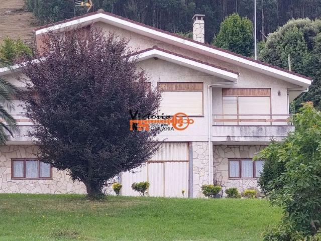 Casa en venta en Casco Histórico, Castro-urdiales