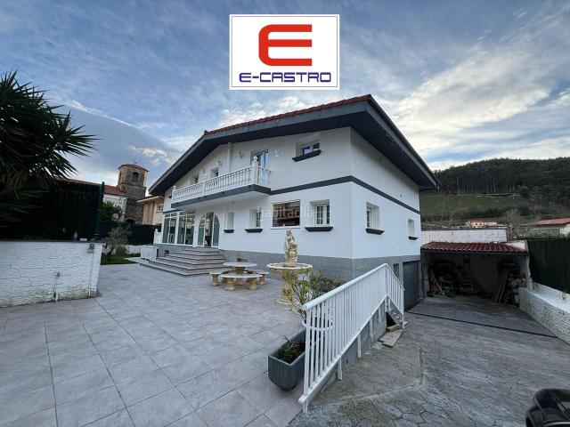 Casa en venta en Casco Histórico, Castro-urdiales