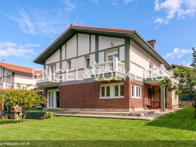 Casa en venta en Casco Histórico, Castro-urdiales