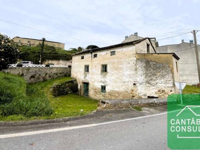 Casa en venta en Castropol