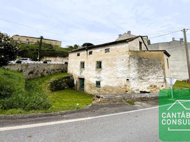 Casa en venta en Castropol, As Barreiras