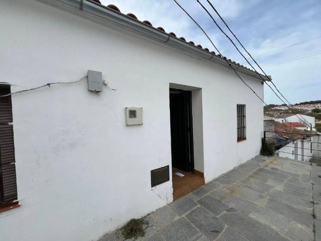Casa en venta en Cazalla De La Sierra