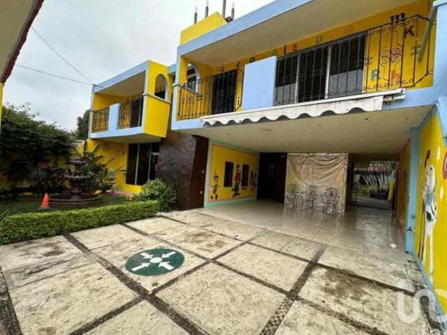 CASA EN VENTA EN CAZONES, POZA RICA, VERACRUZ