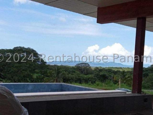 Casa en Venta en Cañas Los Santos 249 m2. 3 hab