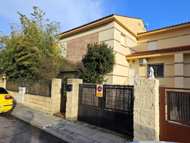 Casa en venta en Cedillo Del Condado, Castilla-La Mancha