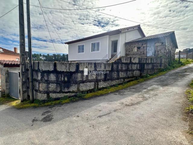Casa en venta en A Bola, Ourense