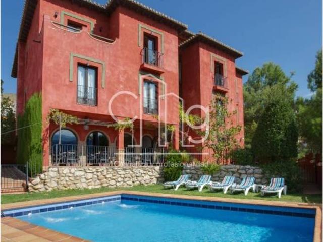 Casa en venta en Cenes De La Vega