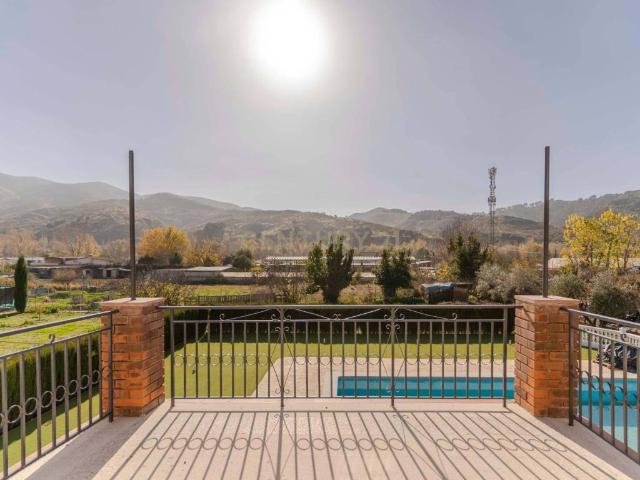 Casa en venta en Cenes De La Vega
