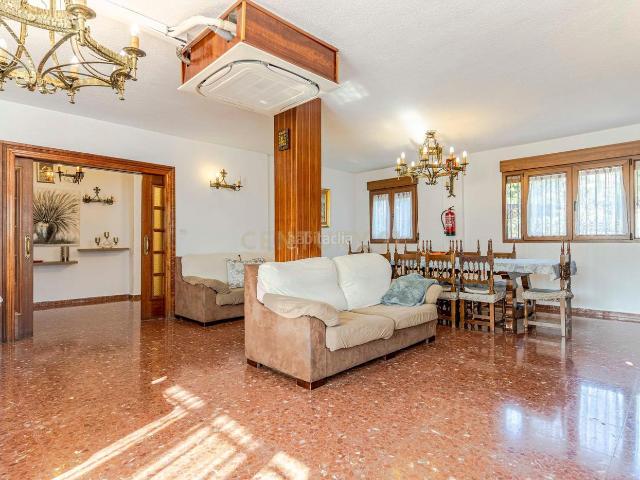 Casa en venta en Cenes De La Vega, Mirasierra