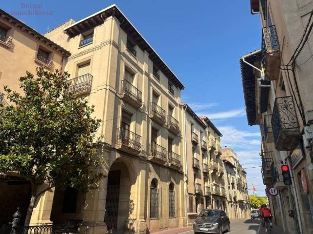 Casa en venta en Cenicero, La Rioja
