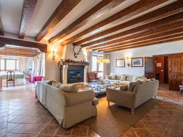 Casa en venta en Cenicientos, Madrid