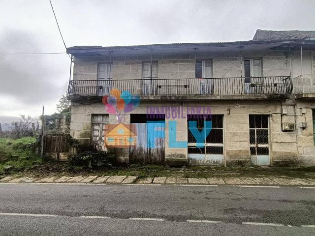 Casa en venta en Cenlle