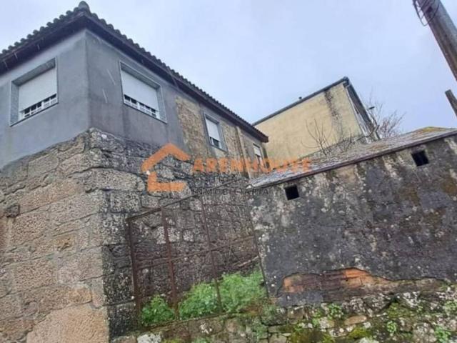 Casa en venta en Cenlle