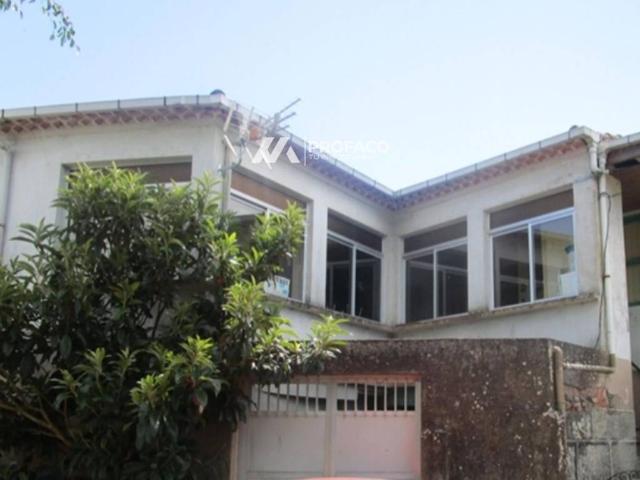 Casa en venta en Cenlle