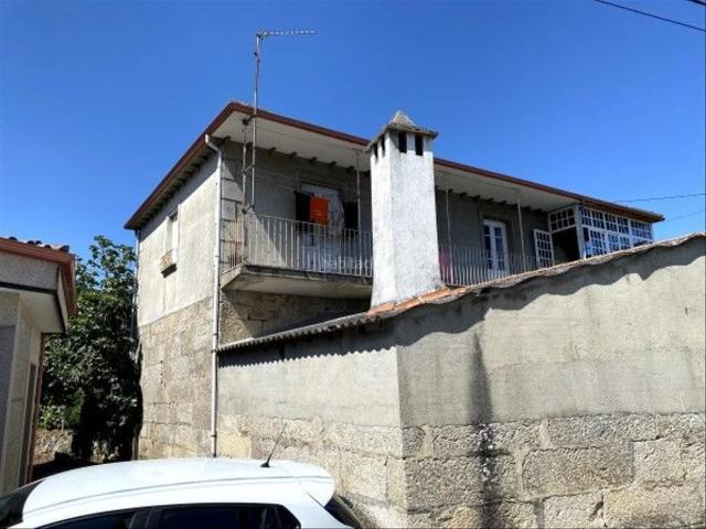 Casa en venta en Cenlle