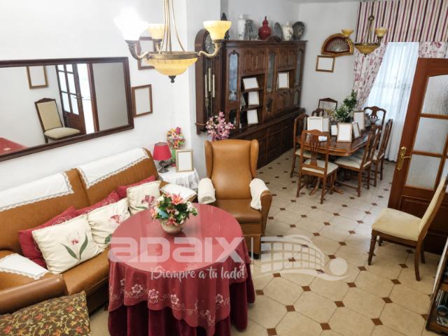 Casa en venta en Lucena, Andalucía