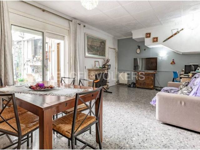 Casa en venta en Cerdanyola Del Vallès