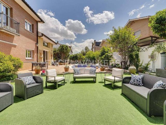 Casa en venta en Cerdanyola Del Vallès